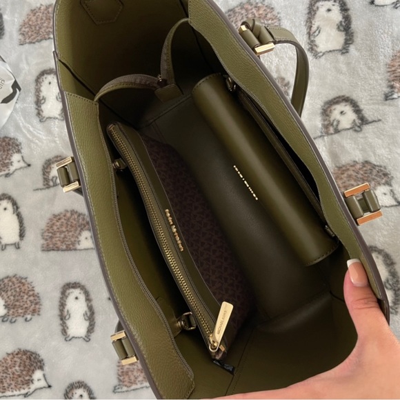 Green Medium 3 in 1 Michael Kors Tote - Picture 4 of 4
